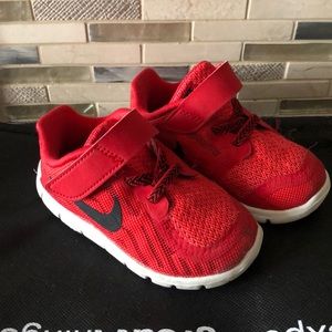 Infant boys Nike sneakers